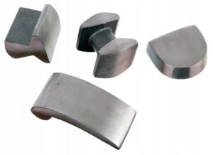 Zestaw Narzedzi Blacharskich 7el. Mlotek Kowadlo-7