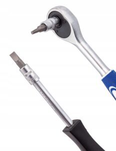 Zestaw Kluczy Nasadowych 1/4” 38 El. Torx Bity-10