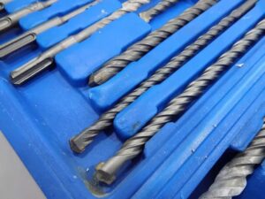 Zestaw Wiertel I Dlut Do Betonu Sds Plus 17 El-9