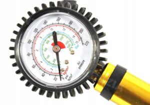 Pistolet Do Pompowania Kol Z Manometrem 15 Bar Tir-9